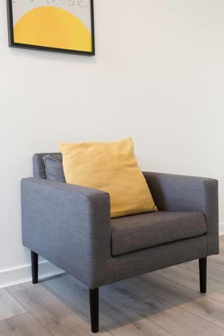 Modern & Bright 1 Bed For 4 Close To City Centre! Edinburgh Exterior photo
