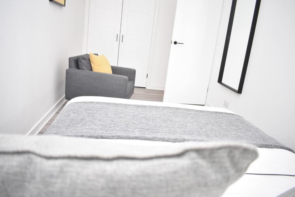 Modern & Bright 1 Bed For 4 Close To City Centre! Edinburgh Exterior photo